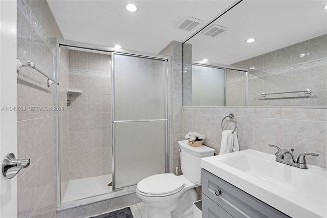 20301 W Country Club Drive 1623, Aventura, FL 33180