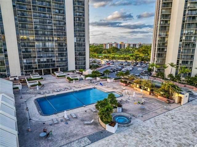 20301 W Country Club Drive 1623, Aventura, FL 33180