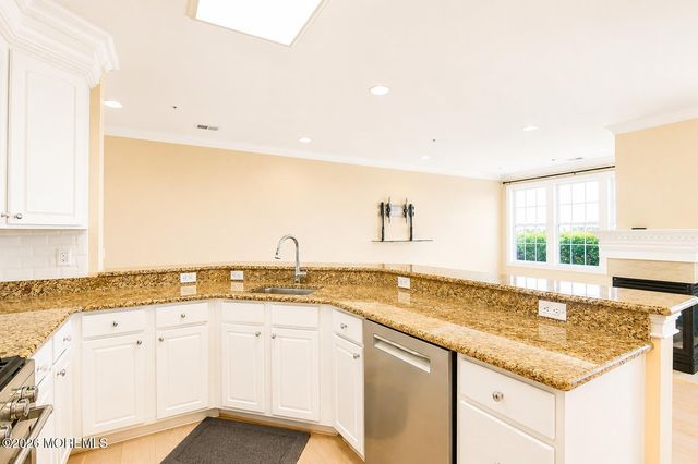 40 Golden Eye Lane, Middletown, NJ 07758