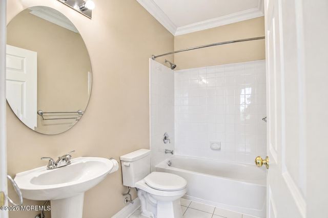 40 Golden Eye Lane, Middletown, NJ 07758
