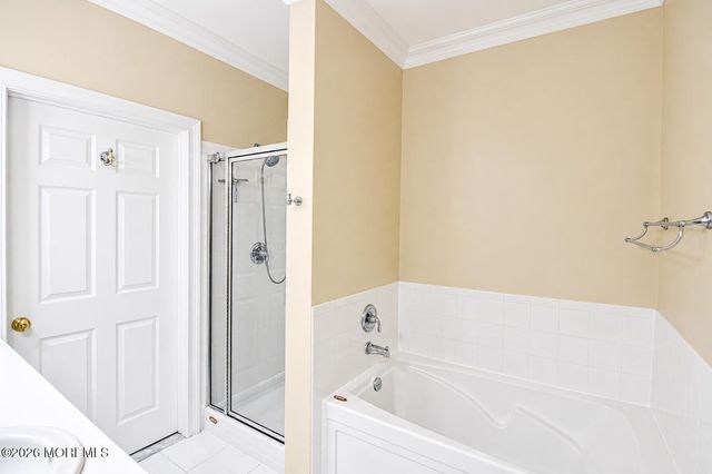 40 Golden Eye Lane, Middletown, NJ 07758