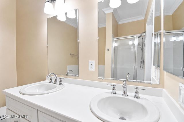 40 Golden Eye Lane, Middletown, NJ 07758