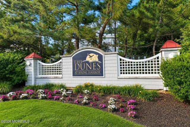 40 Golden Eye Lane, Middletown, NJ 07758