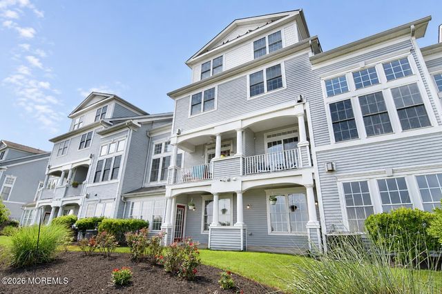 40 Golden Eye Lane, Middletown, NJ 07758