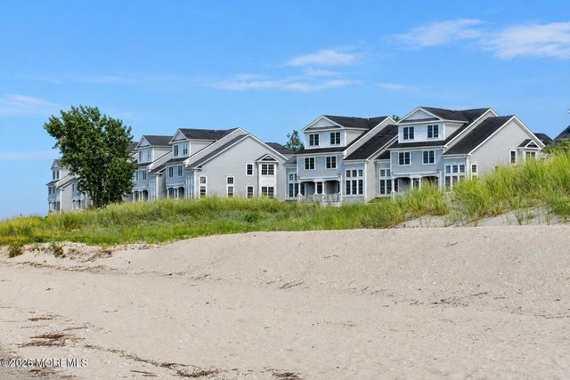 40 Golden Eye Lane, Middletown, NJ 07758