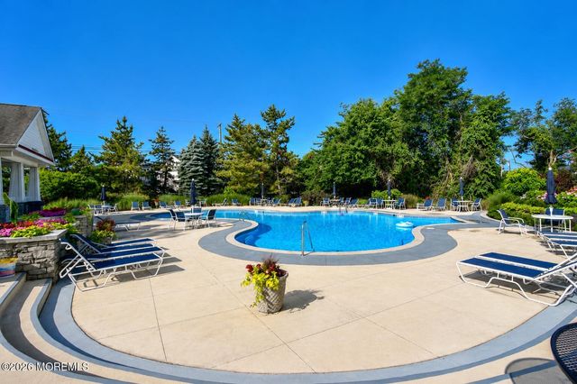 40 Golden Eye Lane, Middletown, NJ 07758