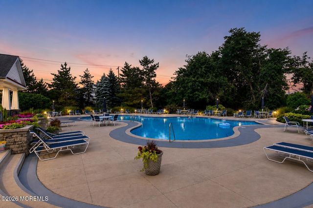40 Golden Eye Lane, Middletown, NJ 07758