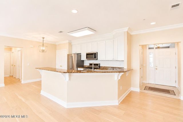 40 Golden Eye Lane, Middletown, NJ 07758