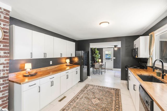 8 Nimitz Street, Greenville, SC 29609