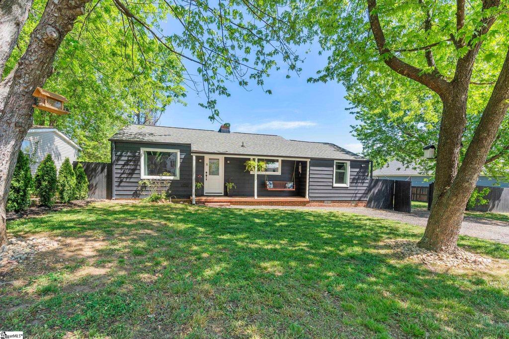 8 Nimitz Street, Greenville, SC 29609
