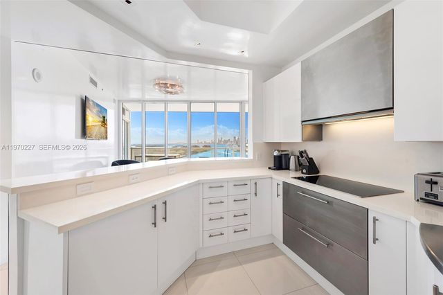 100 S Pointe Dr 2101, Miami Beach, FL 33139