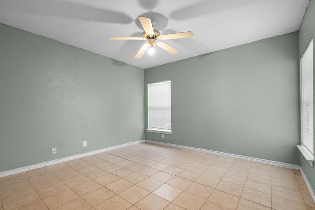 3839 Ave Avenue N, Fort Worth, TX 76105