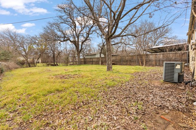 3839 Ave Avenue N, Fort Worth, TX 76105