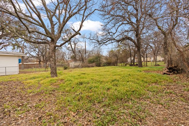 3839 Ave Avenue N, Fort Worth, TX 76105