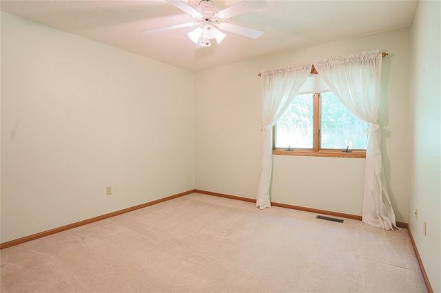 1825 Golf View Drive, River Falls, WI 54022