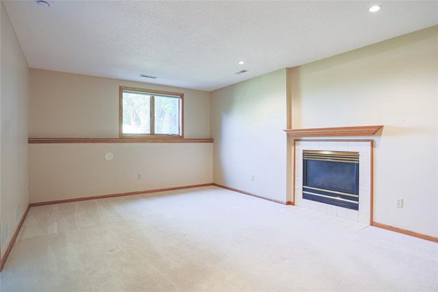 1825 Golf View Drive, River Falls, WI 54022