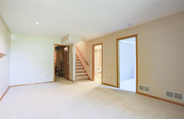 1825 Golf View Drive, River Falls, WI 54022