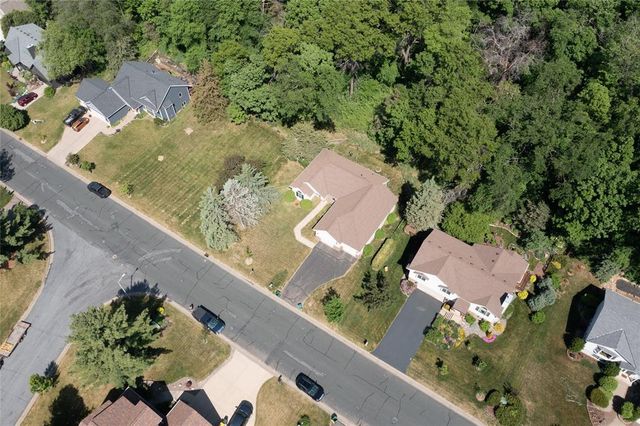 1825 Golf View Drive, River Falls, WI 54022