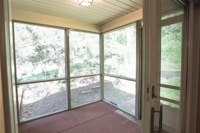 1825 Golf View Drive, River Falls, WI 54022