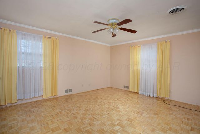 6404 DREYFUSS Road, Amarillo, TX 79106