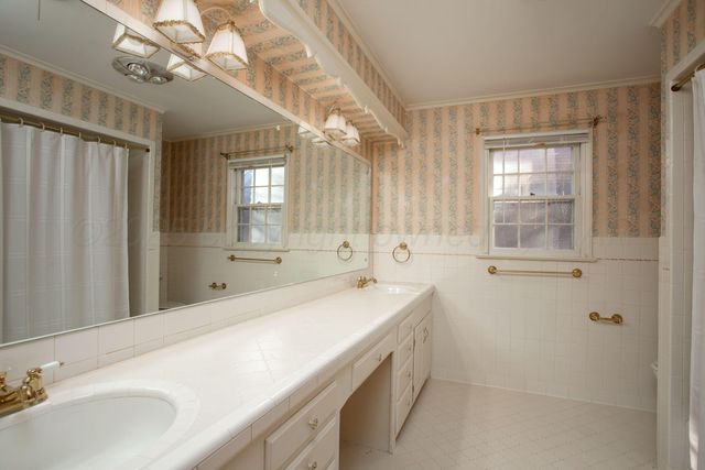 6404 DREYFUSS Road, Amarillo, TX 79106