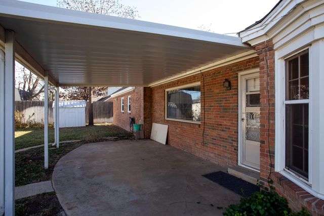 6404 DREYFUSS Road, Amarillo, TX 79106