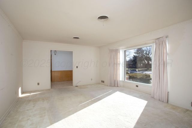 6404 DREYFUSS Road, Amarillo, TX 79106