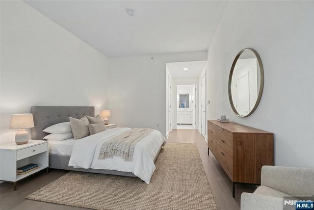 9 Ave At Port Imperial 823, West New York, NJ 07093