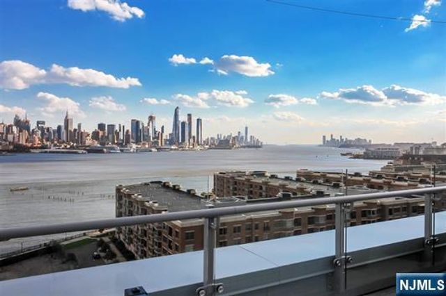 9 Ave At Port Imperial 823, West New York, NJ 07093