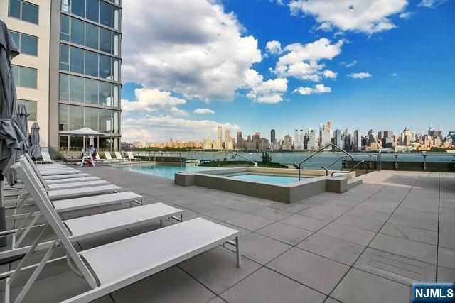 9 Ave At Port Imperial 823, West New York, NJ 07093