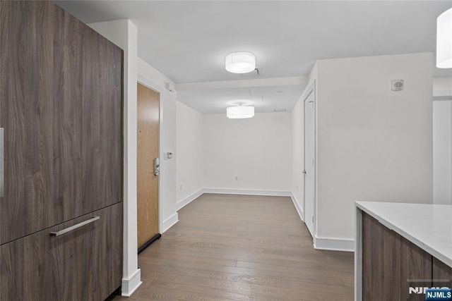 9 Ave At Port Imperial 823, West New York, NJ 07093