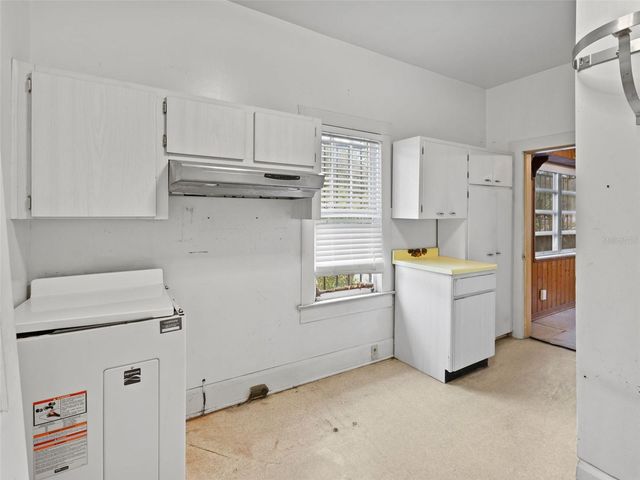 702 W VIRGINIA AVENUE, Tampa, FL 33603