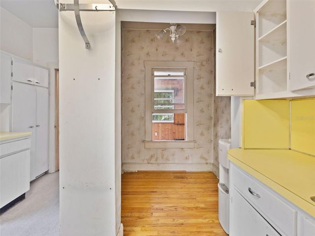 702 W VIRGINIA AVENUE, Tampa, FL 33603