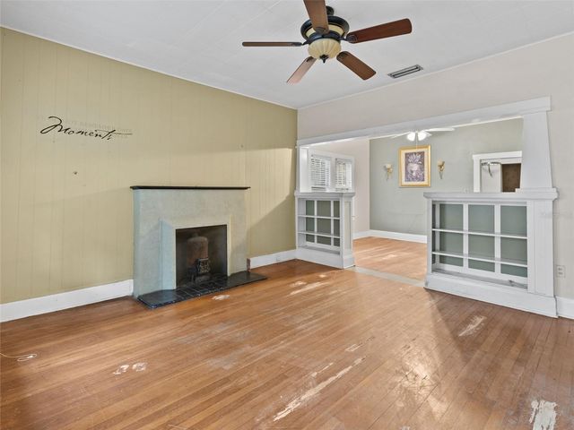 702 W VIRGINIA AVENUE, Tampa, FL 33603