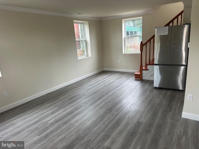 818 CHILLUM RD, Hyattsville, MD 20783