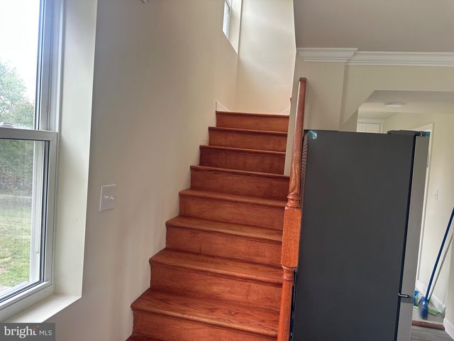 818 CHILLUM RD, Hyattsville, MD 20783