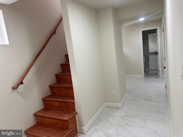 818 CHILLUM RD, Hyattsville, MD 20783
