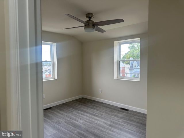 818 CHILLUM RD, Hyattsville, MD 20783