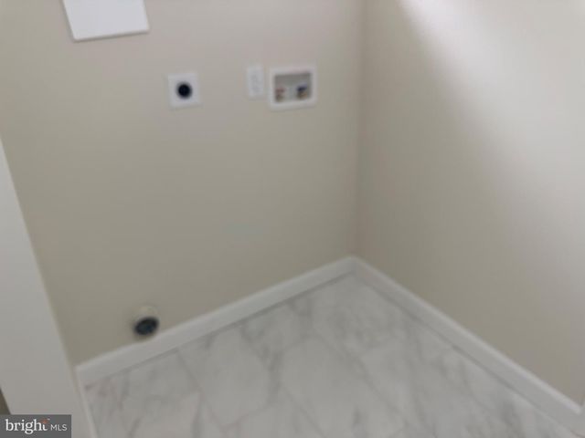 818 CHILLUM RD, Hyattsville, MD 20783