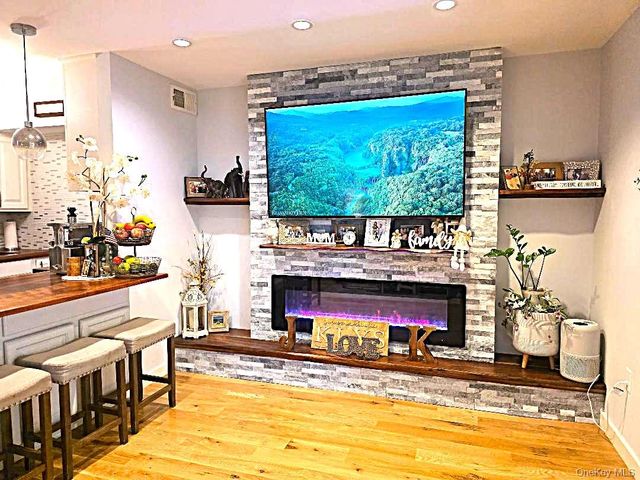 565 Avenue A 104, Uniondale, NY 11553