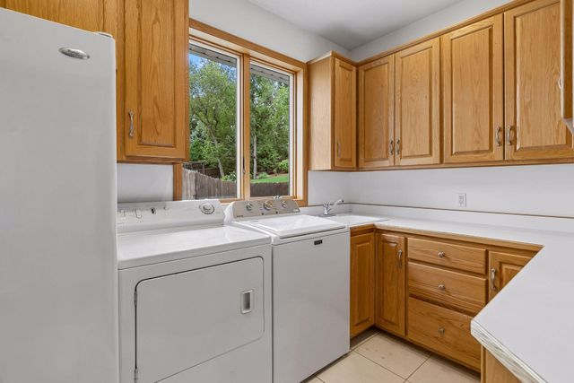7690 Gibraltar Terrace, Apple Valley, MN 55124
