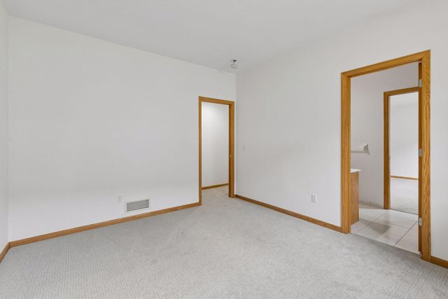 7690 Gibraltar Terrace, Apple Valley, MN 55124