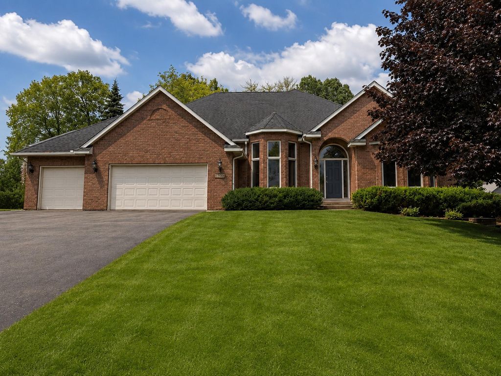 7690 Gibraltar Terrace, Apple Valley, MN 55124