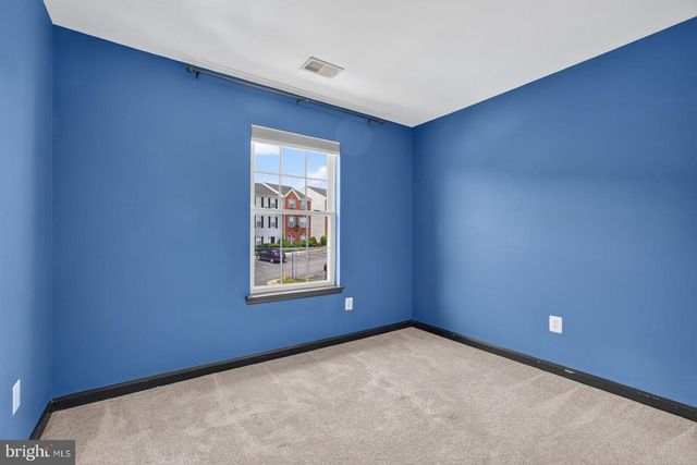 250 KIRBY ST, Manassas Park, VA 20111