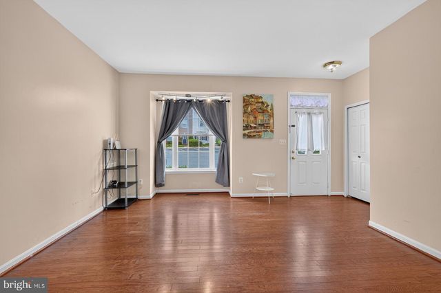 250 KIRBY ST, Manassas Park, VA 20111