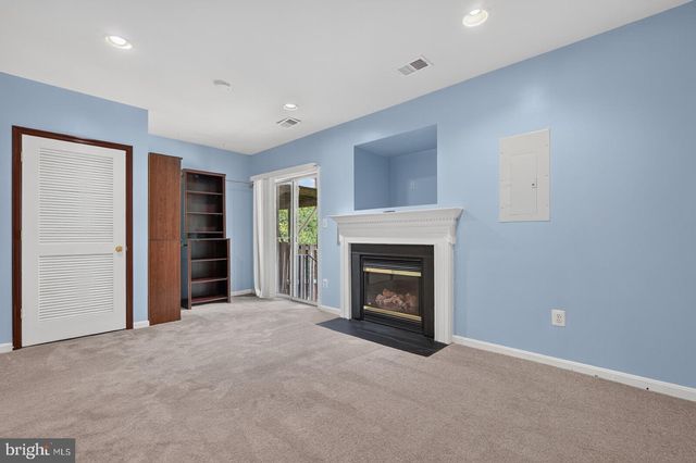 250 KIRBY ST, Manassas Park, VA 20111