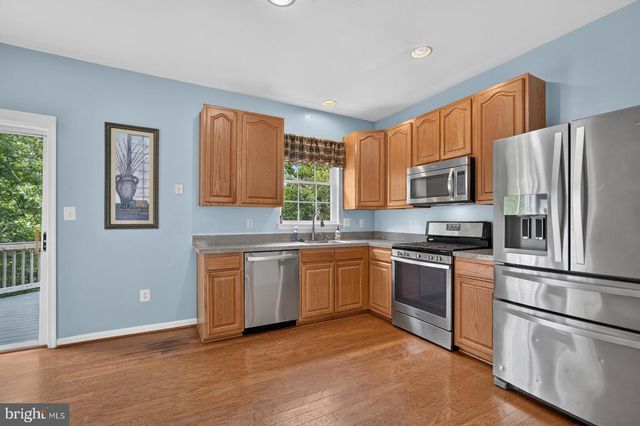 250 KIRBY ST, Manassas Park, VA 20111
