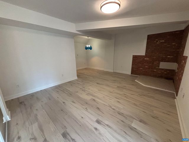 988 SALISBURY SQ, Charlottesville, VA 22901