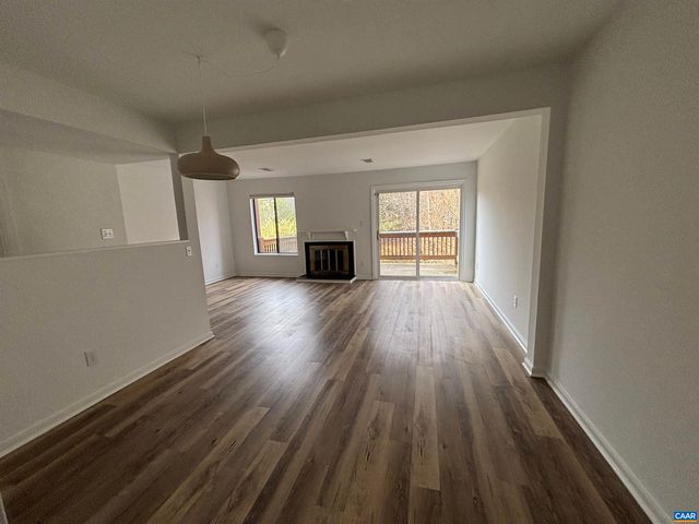 988 SALISBURY SQ, Charlottesville, VA 22901