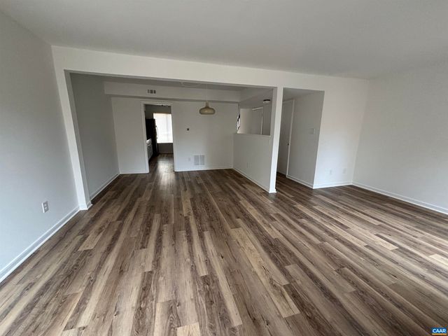 988 SALISBURY SQ, Charlottesville, VA 22901